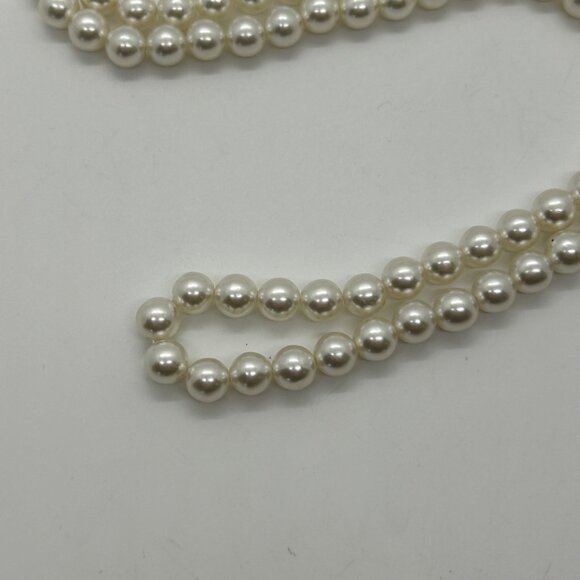 Vintage Sarah Coventry Faux Pearl Necklace, Floral Box ClaspTimeless 1960s - Picture 7 of 16